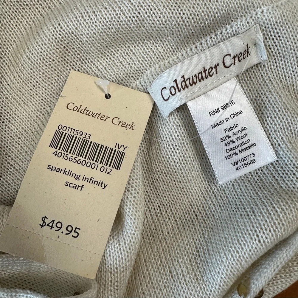 Coldwater Creek NWT cream wool blend infinity scarf with gold metallic sequins